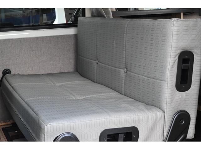 タウンエースバン GL VanDweller Zelioキャンピング車 冷蔵庫 電子レンジ シンク DC12Vクーラー 外部電源 LED照明  カーテン FASPシート 前後ドラレコ サブバッテリー 天井・床・側面断熱施工(29枚目)