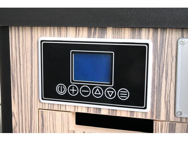 タウンエースバン GL VanDweller Zelioキャンピング車 冷蔵庫 電子レンジ シンク DC12Vクーラー 外部電源 LED照明  カーテン FASPシート 前後ドラレコ サブバッテリー 天井・床・側面断熱施工(37枚目)