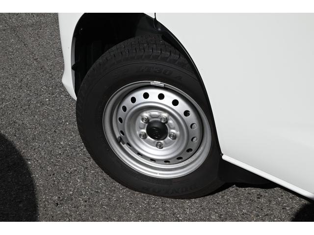 タウンエースバン GL VanDweller Zelioキャンピング車 冷蔵庫 電子レンジ シンク DC12Vクーラー 外部電源 LED照明  カーテン FASPシート 前後ドラレコ サブバッテリー 天井・床・側面断熱施工(52枚目)