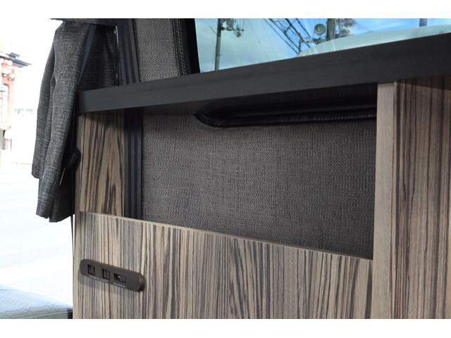 タウンエースバン GL VanDweller Zelioキャンピング車 冷蔵庫 電子レンジ シンク DC12Vクーラー 外部電源 LED照明  カーテン FASPシート 前後ドラレコ サブバッテリー 天井・床・側面断熱施工(60枚目)