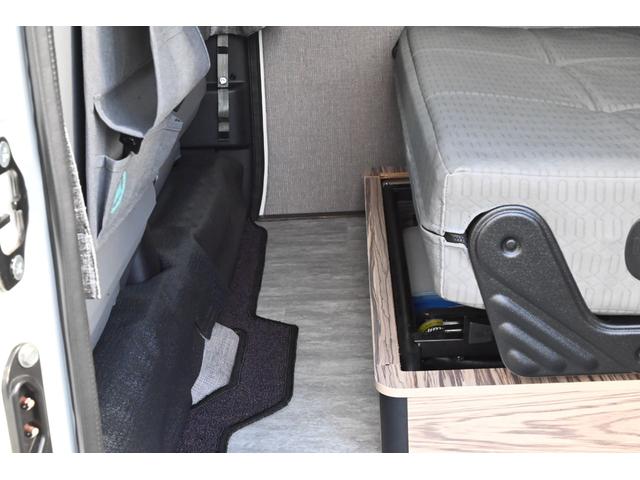 タウンエースバン GL VanDweller Zelioキャンピング車 冷蔵庫 電子レンジ シンク DC12Vクーラー 外部電源 LED照明  カーテン FASPシート 前後ドラレコ サブバッテリー 天井・床・側面断熱施工(69枚目)