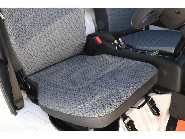 NT100クリッパートラック DX 4WD フルセグ TV ナビ 寒冷地仕様車 車検R9年7月(39枚目)