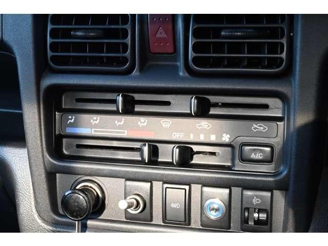 NT100クリッパートラック DX 4WD フルセグ TV ナビ 寒冷地仕様車 車検R9年7月(50枚目)