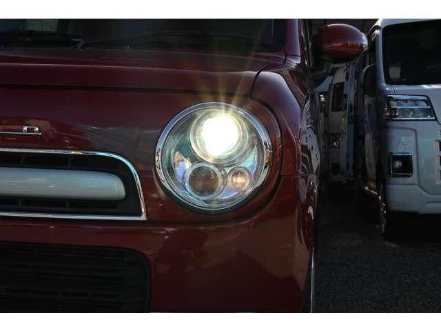 アルトラパンショコラ Ｘ　禁煙車　ＴＶ　メモリーナビ　プッシュスタート　スマートキー　ＨＩＤヘッドランプ　オートエアコン　専用合皮シート　１４ｉｎアルミ　ルーフキャリア　ＥＴＣ　ＤＶＤ再生（22枚目）