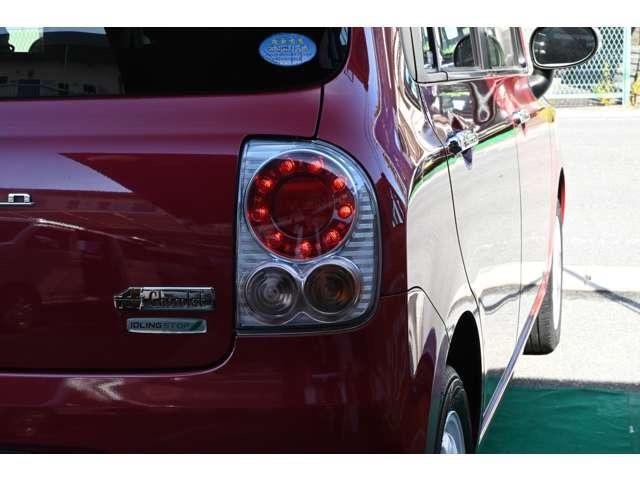 アルトラパンショコラ Ｘ　禁煙車　ＴＶ　メモリーナビ　プッシュスタート　スマートキー　ＨＩＤヘッドランプ　オートエアコン　専用合皮シート　１４ｉｎアルミ　ルーフキャリア　ＥＴＣ　ＤＶＤ再生（25枚目）