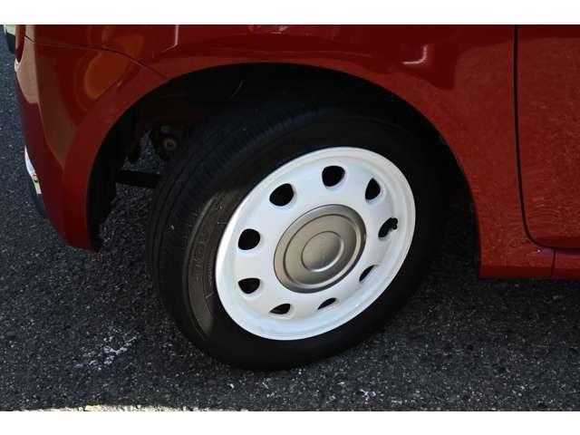 アルトラパンショコラ Ｘ　禁煙車　ＴＶ　メモリーナビ　プッシュスタート　スマートキー　ＨＩＤヘッドランプ　オートエアコン　専用合皮シート　１４ｉｎアルミ　ルーフキャリア　ＥＴＣ　ＤＶＤ再生（32枚目）