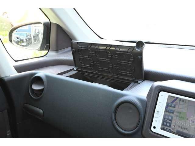 �y���[�����z�e����[�X�y�[�X�����p���邱�ƂŁA�ԓ��𐴌������J�ɕۂ��Ƃ��\�ł���