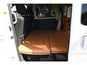 【プチキャン仕様】今流行りの車中泊にぴったりです☆シートを倒してマットレスを引くことで快適に車中泊を行えます。収納も豊富にございます。