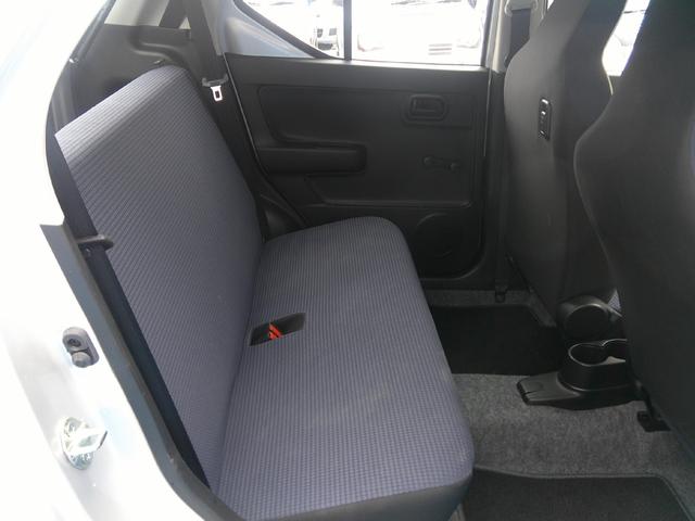 アルト Ｆ　５速マニュアル（11枚目）