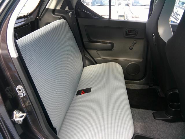 アルト Ｆ　５速マニュアル（10枚目）