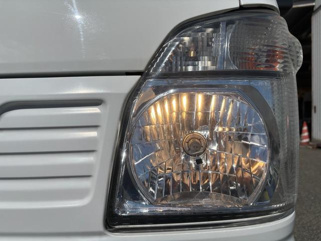 ＮＴ１００クリッパートラック ＤＸ　パートタイム４ＷＤ・３ＡＴ・エアコン・パワステ・純正ＦＭ／ＡＭオーディオ・Ｗエアバック・ＡＢＳ・三方開・荷台マット・スペアタイヤ・ヘッドライトレベライザー・フロアゴムマット・ドアバイザー・スペアキー（14枚目）