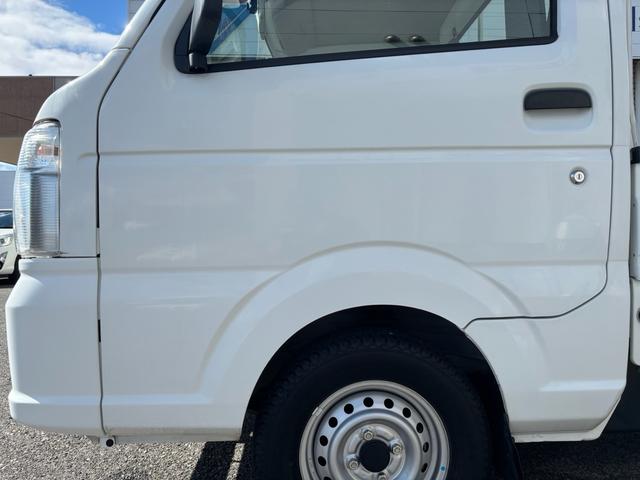ＮＴ１００クリッパートラック ＤＸ　パートタイム４ＷＤ・３ＡＴ・エアコン・パワステ・純正ＦＭ／ＡＭオーディオ・Ｗエアバック・ＡＢＳ・三方開・荷台マット・スペアタイヤ・ヘッドライトレベライザー・フロアゴムマット・ドアバイザー・スペアキー（22枚目）