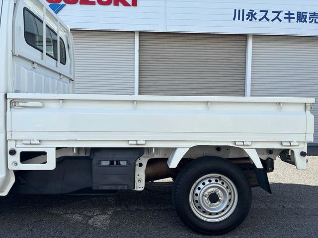 ＮＴ１００クリッパートラック ＤＸ　パートタイム４ＷＤ・３ＡＴ・エアコン・パワステ・純正ＦＭ／ＡＭオーディオ・Ｗエアバック・ＡＢＳ・三方開・荷台マット・スペアタイヤ・ヘッドライトレベライザー・フロアゴムマット・ドアバイザー・スペアキー（24枚目）