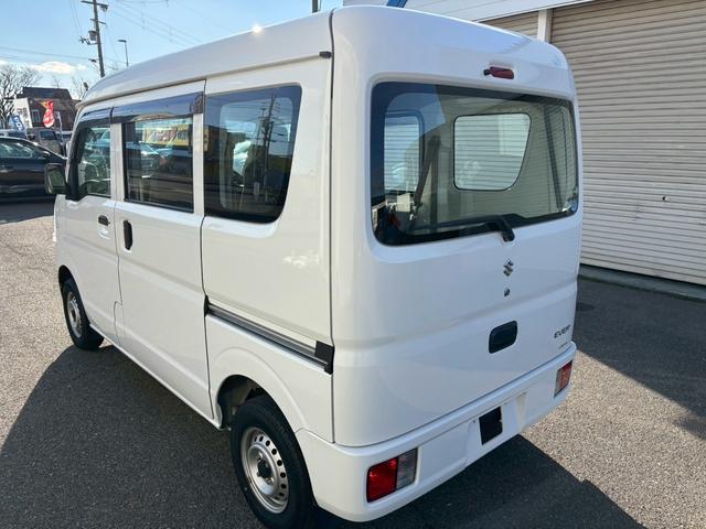 エブリイ ＰＡ　ハイルーフ・５ＡＧＳ・荷室フルフラット・純正ＡＭ／ＦＭラジオ・ヘッドライトレベライザー・フロアゴムマット・バイザー・マニュアルエアコン・１２インチ純正スチールホイール（30枚目）