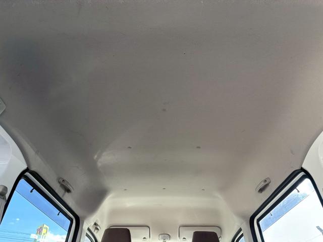 エブリイ ＰＡ　ハイルーフ・５ＡＧＳ・荷室フルフラット・純正ＡＭ／ＦＭラジオ・ヘッドライトレベライザー・フロアゴムマット・バイザー・マニュアルエアコン・１２インチ純正スチールホイール（55枚目）