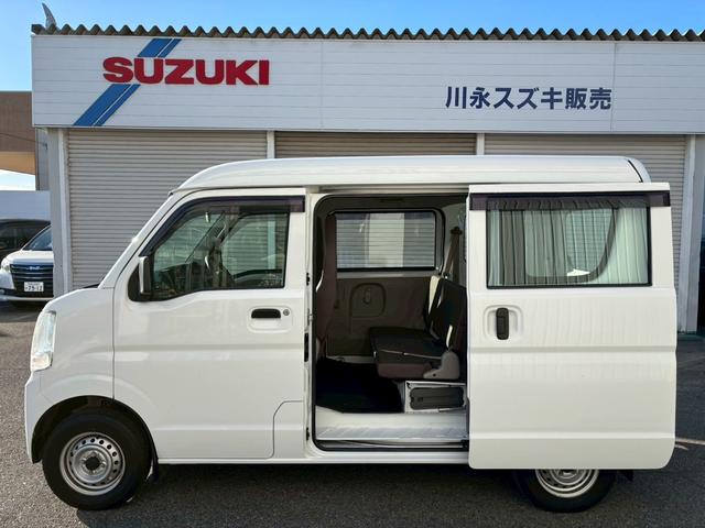 エブリイ ＰＡ　ハイルーフ・５ＡＧＳ・荷室フルフラット・純正ＡＭ／ＦＭラジオ・ヘッドライトレベライザー・フロアゴムマット・バイザー・マニュアルエアコン・１２インチ純正スチールホイール（56枚目）