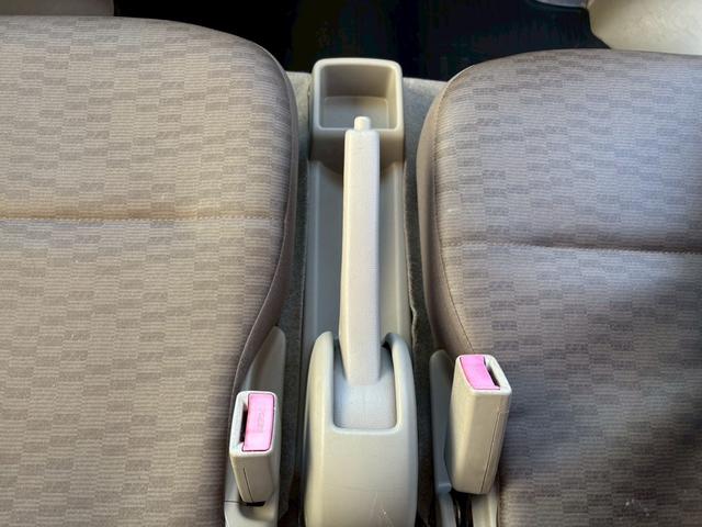 エブリイ ＰＡ　ハイルーフ・５ＡＧＳ・荷室フルフラット・純正ＡＭ／ＦＭラジオ・ヘッドライトレベライザー・フロアゴムマット・バイザー・マニュアルエアコン・１２インチ純正スチールホイール（73枚目）