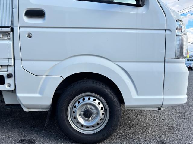 キャリイトラック ＫＣエアコン・パワステ　スズキセーフティサポート装着車・デュアルカメラブレーキサポート・３ＡＴ・２ＷＤ・ＥＴＣ・Ｗエアバック・ヘッドライトレベライザー・ドアバイザー・アッパーメンバーガード・アングルポストプロテクター・三方開（53枚目）