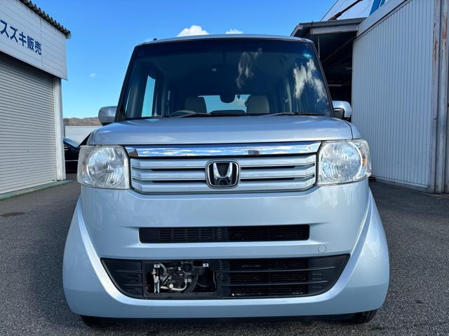 Ｎ－ＢＯＸ Ｇ・Ｌパッケージ　社外ナビ・ＣＤ・ＤＶＤ・ＵＳＢ・ＴＶ・ＦＭ／ＡＭラジオ・バックカメラ・ＥＴＣ・両側スライド片側電動ドア・オートエアコン・電動格納ドアミラー・ＥＳＣ・ＡＢＳ・純正フロアマット・プッシュスタート・ＣＶＴ（4枚目）