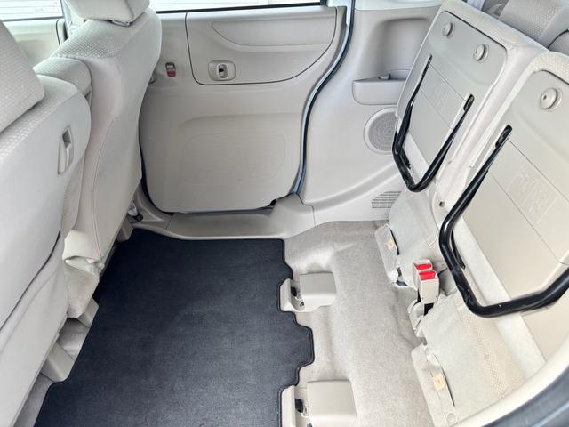 Ｎ－ＢＯＸ Ｇ・Ｌパッケージ　社外ナビ・ＣＤ・ＤＶＤ・ＵＳＢ・ＴＶ・ＦＭ／ＡＭラジオ・バックカメラ・ＥＴＣ・両側スライド片側電動ドア・オートエアコン・電動格納ドアミラー・ＥＳＣ・ＡＢＳ・純正フロアマット・プッシュスタート・ＣＶＴ（57枚目）