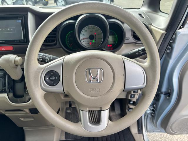 Ｎ－ＢＯＸ Ｇ・Ｌパッケージ　社外ナビ・ＣＤ・ＤＶＤ・ＵＳＢ・ＴＶ・ＦＭ／ＡＭラジオ・バックカメラ・ＥＴＣ・両側スライド片側電動ドア・オートエアコン・電動格納ドアミラー・ＥＳＣ・ＡＢＳ・純正フロアマット・プッシュスタート・ＣＶＴ（71枚目）