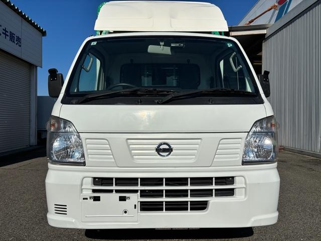 ＮＴ１００クリッパートラック 　宅配仕様・３ＡＴ・社外ナビ・フルセグ・バックカメラ・ＡＢＳ・荷台幌付・ラッシングレール・４枚リーフスプリング・Ｗエアバック・フロアゴムマット・エアコン・パワステ・ヘッドライトレベライザー・スペアタイヤ（4枚目）