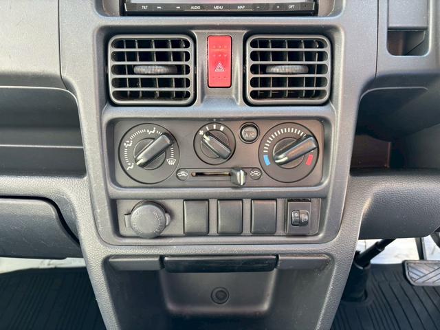 ＮＴ１００クリッパートラック 　宅配仕様・３ＡＴ・社外ナビ・フルセグ・バックカメラ・ＡＢＳ・荷台幌付・ラッシングレール・４枚リーフスプリング・Ｗエアバック・フロアゴムマット・エアコン・パワステ・ヘッドライトレベライザー・スペアタイヤ（72枚目）