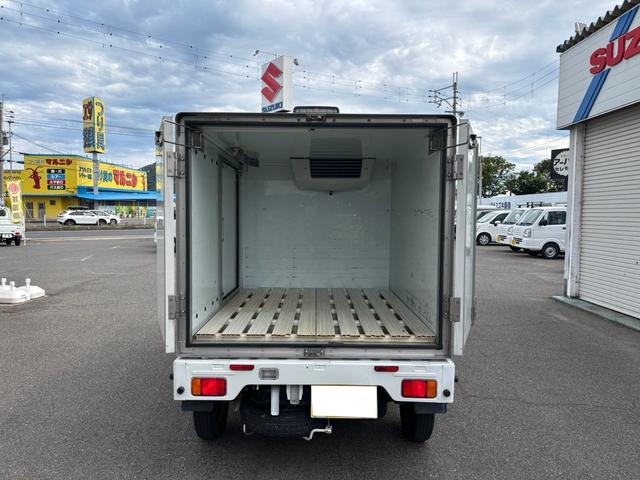 ミニキャブトラック Ｇ　構造変更済・－５℃冷蔵冷凍車・片側スライドドア仕様・２ＷＤ・サーモキング製冷凍機・バックドア左右９０°ストッパー・スペアタイヤ・ＡＣ・ＰＳ・ＰＷ・ドアバイザー・ヘッドライトレベライザー（46枚目）