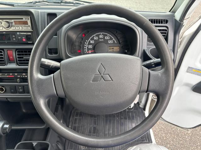ミニキャブトラック Ｇ　構造変更済・－５℃冷蔵冷凍車・片側スライドドア仕様・２ＷＤ・サーモキング製冷凍機・バックドア左右９０°ストッパー・スペアタイヤ・ＡＣ・ＰＳ・ＰＷ・ドアバイザー・ヘッドライトレベライザー（64枚目）
