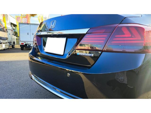 アコードハイブリッド ＥＸ　ユーザー買取車両・禁煙車・黒本革シート・バックカメラ・前席パワーシート・ＬＫＡＳ・ＣＭＢＳ・レーダークルーズコントロール・前席シートヒーター・ビルトインＥＴＣ・前後クリアランスソナー・１８ＡＷ（58枚目）