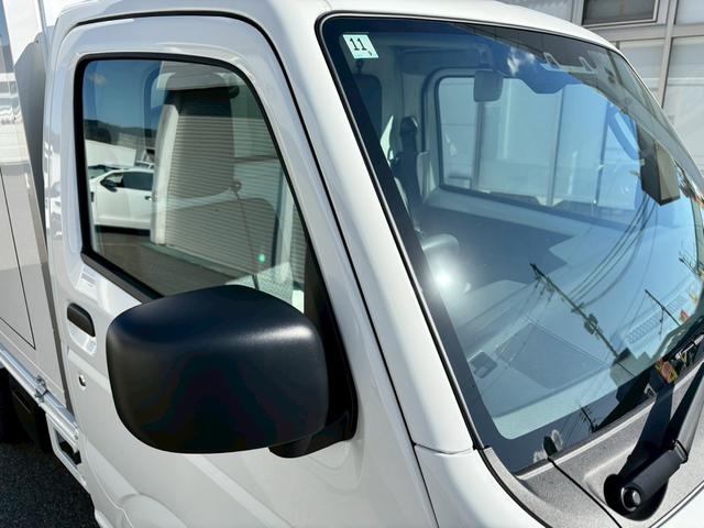キャリイトラック 冷蔵冷凍車　冷蔵冷凍車・ー５度設定・スズキ純正架装・サーモキング製・１ＷＡＹ・両側スライドドア・４ＡＴ・４ＷＤ・樹脂製スノコ・デュアルカメラブレーキサポート・ＡＣ・ＰＳ・ＰＷ・集中ドアロック・キーレス・４枚リーフ（8枚目）