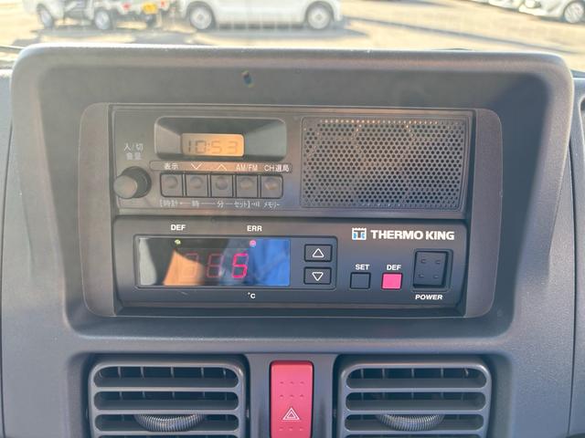 キャリイトラック 冷蔵冷凍車　冷蔵冷凍車・ー５度設定・スズキ純正架装・サーモキング製・１ＷＡＹ・両側スライドドア・４ＡＴ・４ＷＤ・樹脂製スノコ・デュアルカメラブレーキサポート・ＡＣ・ＰＳ・ＰＷ・集中ドアロック・キーレス・４枚リーフ（76枚目）