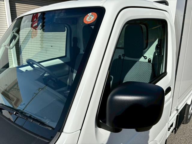 キャリイトラック 　冷蔵冷凍車・ー５度設定・スズキ純正荷箱・サーモキング製・１ＷＡＹ・両側スライドドア・４ＡＴ・２ＷＤ・樹脂製スノコ・デュアルカメラブレーキサポート・ＡＣ・ＰＳ・ＰＷ・集中ドアロック・キーレス・４枚リーフ（10枚目）