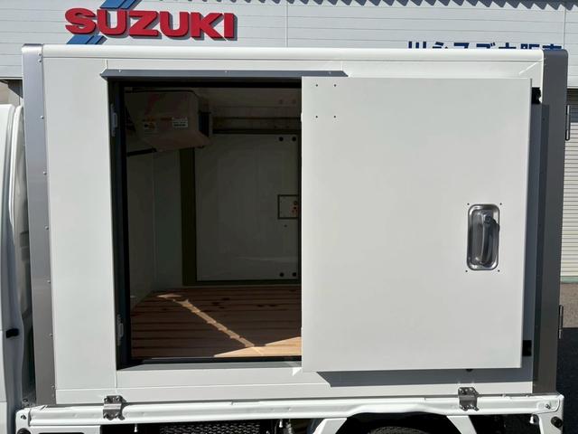 キャリイトラック 　冷蔵冷凍車・ー５度設定・スズキ純正荷箱・サーモキング製・１ＷＡＹ・両側スライドドア・４ＡＴ・２ＷＤ・樹脂製スノコ・デュアルカメラブレーキサポート・ＡＣ・ＰＳ・ＰＷ・集中ドアロック・キーレス・４枚リーフ（60枚目）