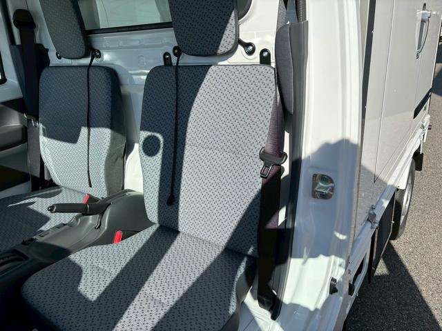 キャリイトラック 　冷蔵冷凍車・ー５度設定・スズキ純正荷箱・サーモキング製・１ＷＡＹ・両側スライドドア・４ＡＴ・２ＷＤ・樹脂製スノコ・デュアルカメラブレーキサポート・ＡＣ・ＰＳ・ＰＷ・集中ドアロック・キーレス・４枚リーフ（66枚目）