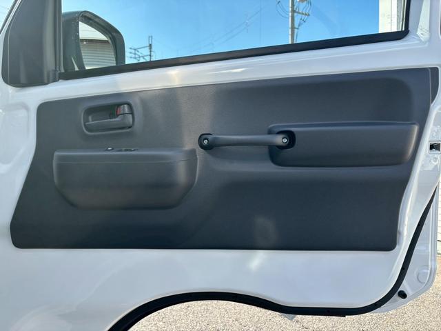 キャリイトラック 　冷蔵冷凍車・ー５度設定・スズキ純正荷箱・サーモキング製・１ＷＡＹ・両側スライドドア・４ＡＴ・２ＷＤ・樹脂製スノコ・デュアルカメラブレーキサポート・ＡＣ・ＰＳ・ＰＷ・集中ドアロック・キーレス・４枚リーフ（69枚目）