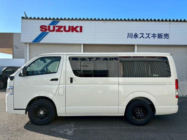 ハイエースバン ＤＸ　ＧＬパッケージ　純正ビルトインＥＴＣ　トヨタセーフティセンス　１ＧＤディーゼルターボエンジン　ステアリングスイッチ　前後同色バンパー　メッキグリル　メッキバックドアガーニッシュ　リヤコンビランプ　ホイールキャップ（14枚目）