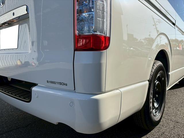 ハイエースバン ＤＸ　ＧＬパッケージ　純正ビルトインＥＴＣ　トヨタセーフティセンス　１ＧＤディーゼルターボエンジン　ステアリングスイッチ　前後同色バンパー　メッキグリル　メッキバックドアガーニッシュ　リヤコンビランプ　ホイールキャップ（24枚目）