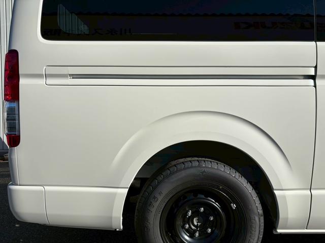 ハイエースバン ＤＸ　ＧＬパッケージ　純正ビルトインＥＴＣ　トヨタセーフティセンス　１ＧＤディーゼルターボエンジン　ステアリングスイッチ　前後同色バンパー　メッキグリル　メッキバックドアガーニッシュ　リヤコンビランプ　ホイールキャップ（29枚目）