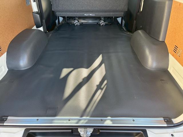 ハイエースバン ＤＸ　ＧＬパッケージ　純正ビルトインＥＴＣ　トヨタセーフティセンス　１ＧＤディーゼルターボエンジン　ステアリングスイッチ　前後同色バンパー　メッキグリル　メッキバックドアガーニッシュ　リヤコンビランプ　ホイールキャップ（37枚目）