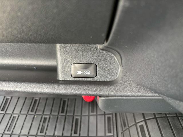 ハイエースバン ＤＸ　ＧＬパッケージ　純正ビルトインＥＴＣ　トヨタセーフティセンス　１ＧＤディーゼルターボエンジン　ステアリングスイッチ　前後同色バンパー　メッキグリル　メッキバックドアガーニッシュ　リヤコンビランプ　ホイールキャップ（58枚目）