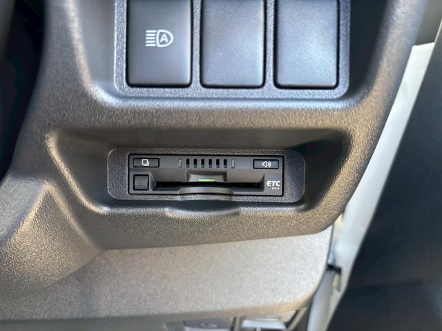 ハイエースバン ＤＸ　ＧＬパッケージ　純正ビルトインＥＴＣ　トヨタセーフティセンス　１ＧＤディーゼルターボエンジン　ステアリングスイッチ　前後同色バンパー　メッキグリル　メッキバックドアガーニッシュ　リヤコンビランプ　ホイールキャップ（68枚目）