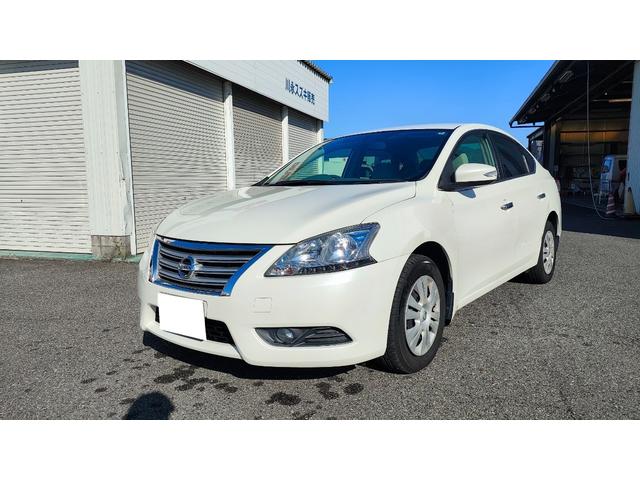 シルフィ Ｘ　ワンオーナー・フォグライト・オートライト・ウィンカードアミラー・プッシュスタート・フルオートエアコン・純正フルセグナビ・バックカメラ・禁煙車（4枚目）