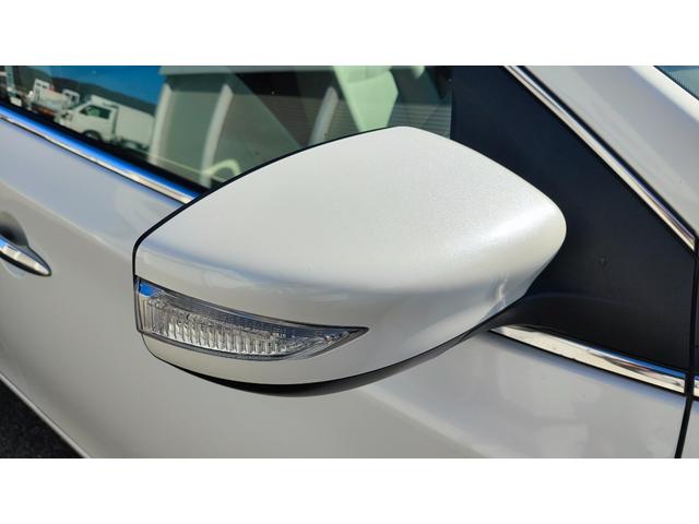 シルフィ Ｘ　ワンオーナー・フォグライト・オートライト・ウィンカードアミラー・プッシュスタート・フルオートエアコン・純正フルセグナビ・バックカメラ・禁煙車（49枚目）