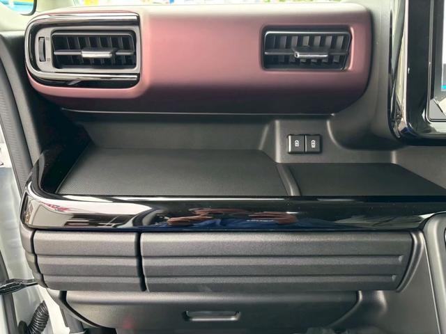 スペーシアカスタム ハイブリッドＸＳターボ　全方位モニター付メモリーナビゲーション（９インチ）・両側電動スライドドア・ヘッドアップディスプレイ・ＬＥＤヘッド／フォグ・電動パーキングブレーキ・ステアリングヒーター・シートヒーター・後席オットマン（56枚目）