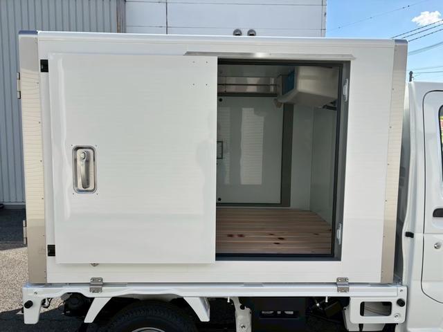 キャリイトラック 　冷蔵冷凍車・ー５度設定・スズキ純正架装・サーモキング製・１ＷＡＹ・両側スライドドア・４ＡＴ・４ＷＤ・樹脂製スノコ・デュアルカメラブレーキサポート・ＡＣ・ＰＳ・ＰＷ・集中ドアロック・キーレス・４枚リーフ（49枚目）