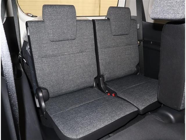 シエンタ ハイブリッドＺ　フルセグ　メモリーナビ　ＤＶＤ再生　ミュージックプレイヤー接続可　バックカメラ　衝突被害軽減システム　ＥＴＣ　ドラレコ　両側電動スライド　ＬＥＤヘッドランプ　ウオークスルー　乗車定員７人　３列シート（9枚目）