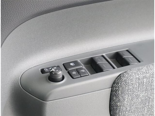 シエンタ ハイブリッドＺ　フルセグ　メモリーナビ　ＤＶＤ再生　ミュージックプレイヤー接続可　バックカメラ　衝突被害軽減システム　ＥＴＣ　ドラレコ　両側電動スライド　ＬＥＤヘッドランプ　ウオークスルー　乗車定員７人　３列シート（29枚目）