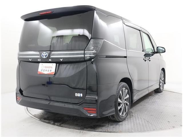 ヴォクシー ハイブリッドＳ－Ｚ　フルセグ　メモリーナビ　ＤＶＤ再生　ミュージックプレイヤー接続可　後席モニター　バックカメラ　衝突被害軽減システム　ＥＴＣ　両側電動スライド　ＬＥＤヘッドランプ　ウオークスルー　乗車定員７人　記録簿（6枚目）