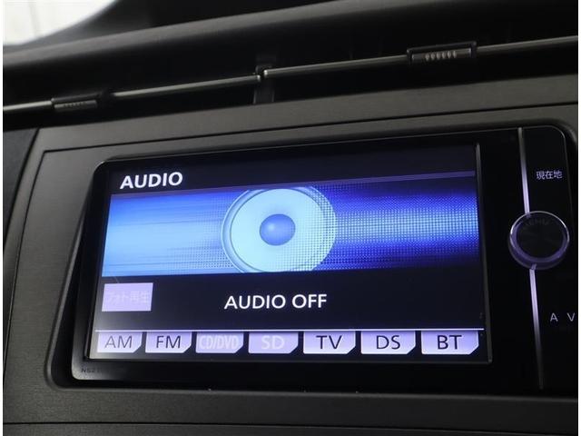 プリウス Ｇ　フルセグ　メモリーナビ　ＤＶＤ再生　ミュージックプレイヤー接続可　バックカメラ　ＥＴＣ　ＨＩＤヘッドライト　ワンオーナー　記録簿（14枚目）